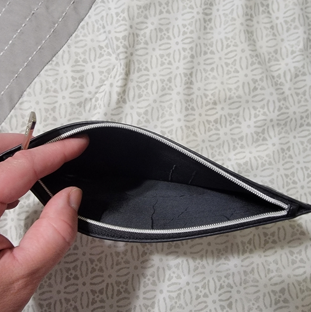 Retired Younique Makeup Pouch/Bag - Picture 3 of 3